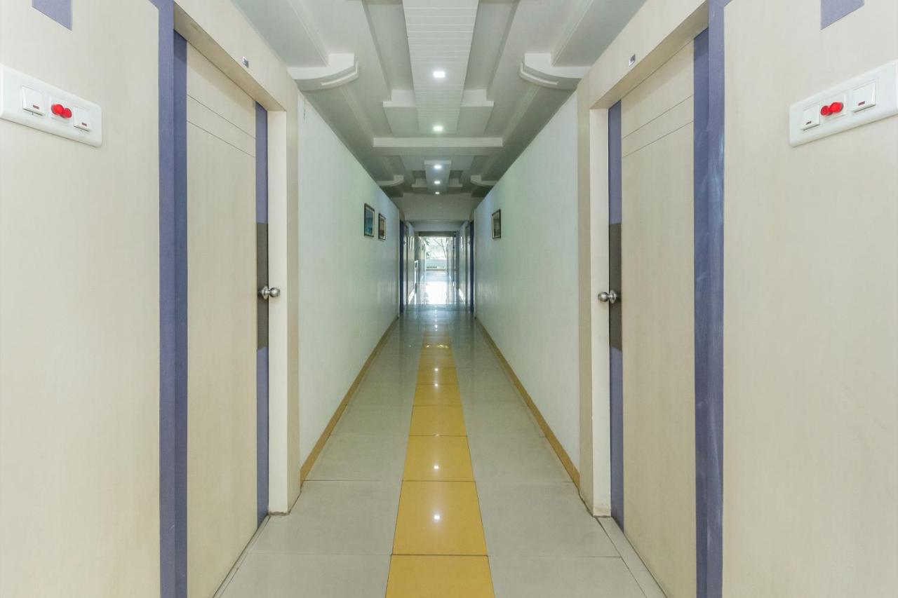 נאסיק Flagship 4387 Hotel Theem Plaaza מראה חיצוני תמונה